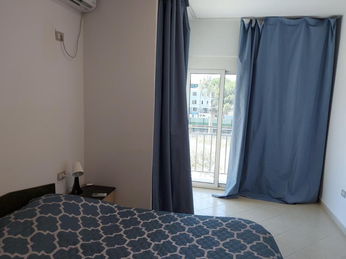 Golden Beach Apartments ดูร์เรส ภายนอก รูปภาพ