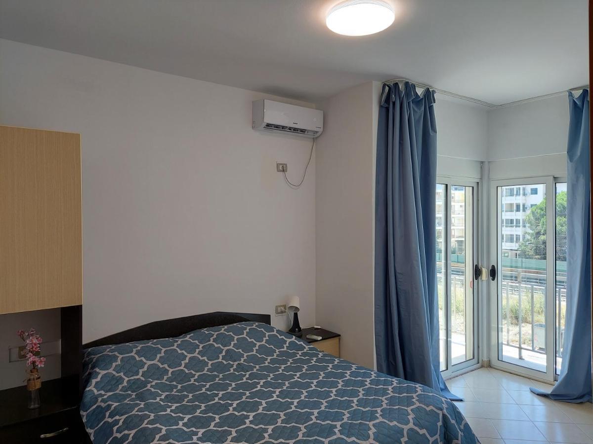 Golden Beach Apartments ดูร์เรส ภายนอก รูปภาพ