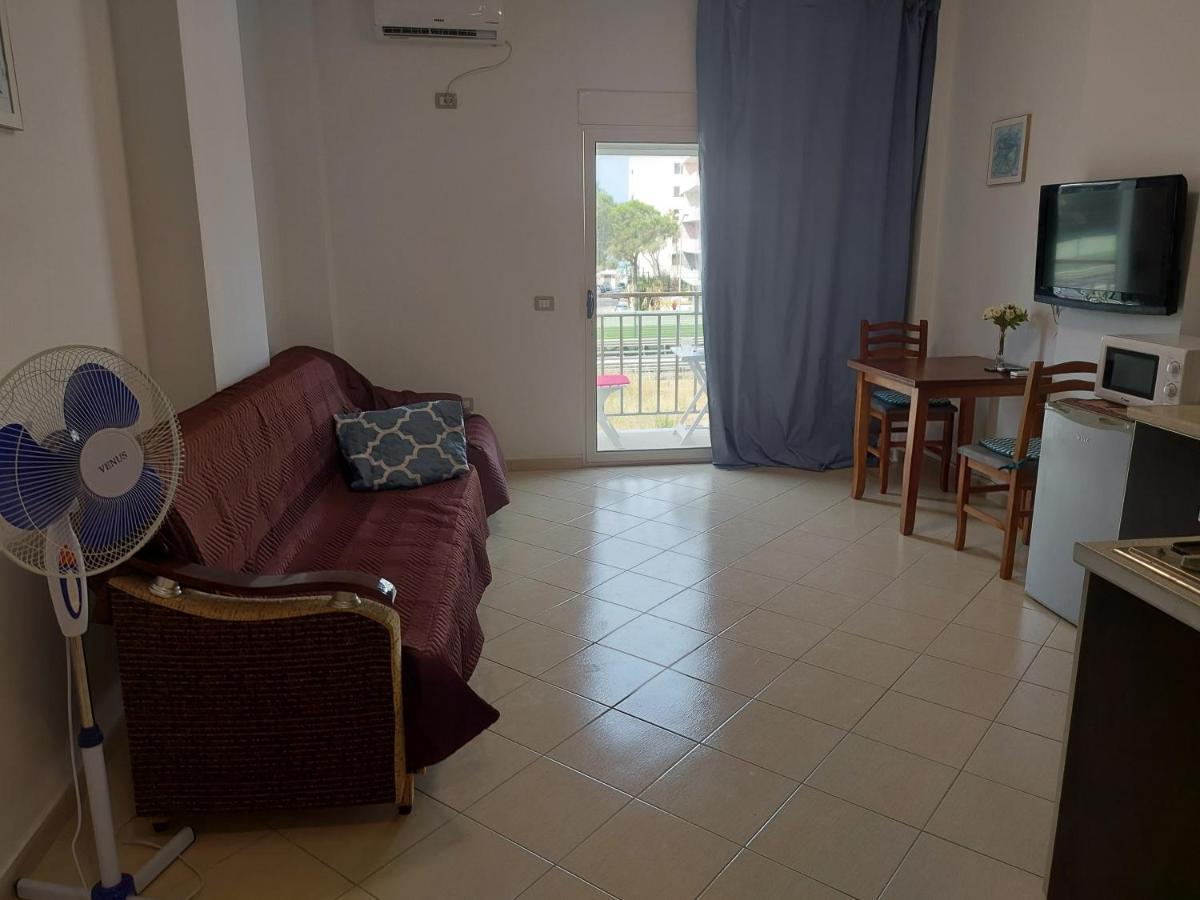 Golden Beach Apartments ดูร์เรส ภายนอก รูปภาพ