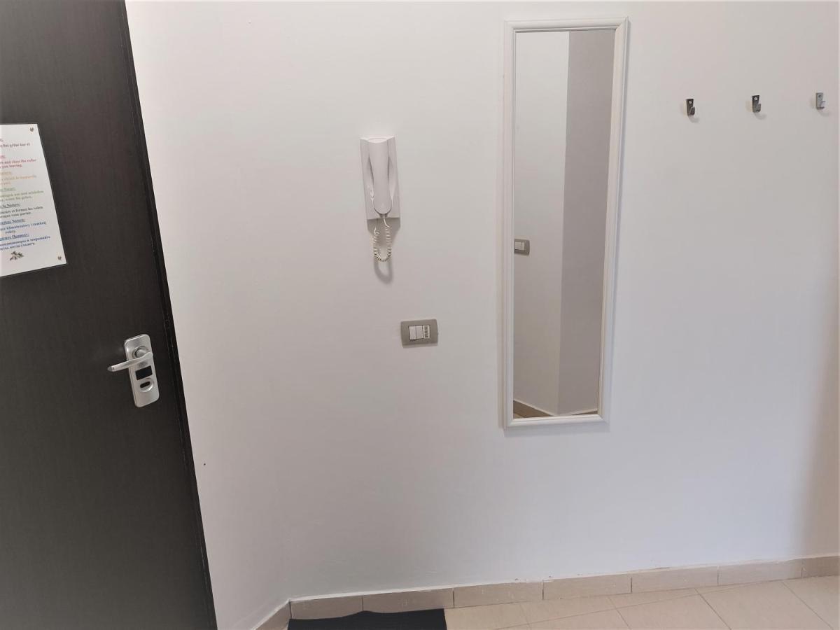 Golden Beach Apartments ดูร์เรส ภายนอก รูปภาพ